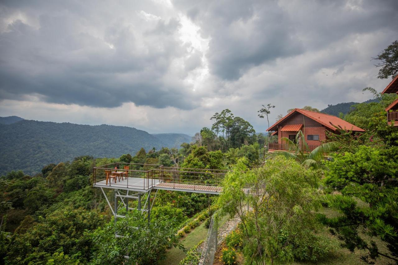 Red House The Garden Stay In Bukit Tinggi By Play Bentong Exteriér fotografie